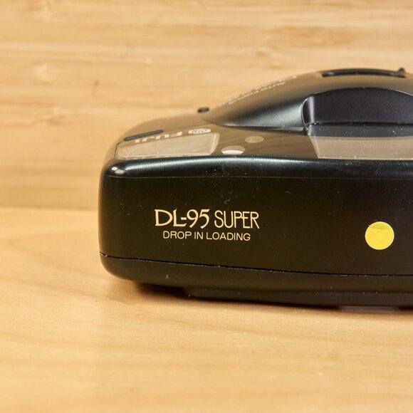 Fujifilm DL-95 Super Autofocus / 35mm Point and Shoot Film Camera / Tested - Picture 4 of 8